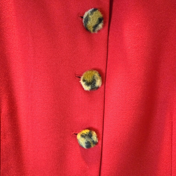 Lew Magram Red Woman's Business Suit with Leopard Print Collar & Cuffs, Size 12 - Picture 6 of 14